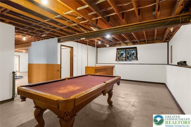 recreation room with baseboards and billiards