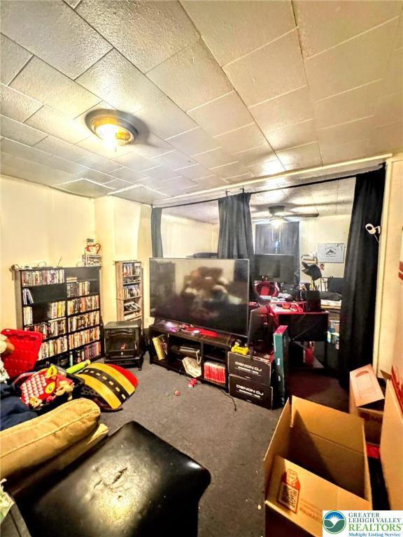 living area with carpet floors