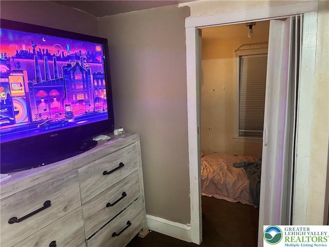 8204 Brown St, Washington Twp, PA 18079 - interior space