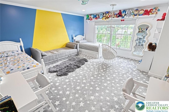 1231 Oakside Dr, Hanover Twp, PA 18017 - carpeted bedroom featuring crown molding and baseboards