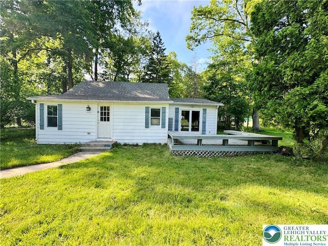 998 Newichawnoe St, Moore Twp, PA 18014 - view of front of property featuring a wooden deck and a front yard