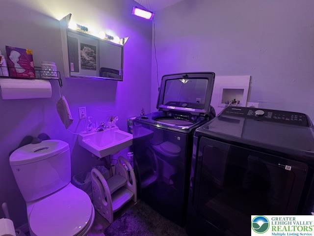 laundry area featuring washer and dryer