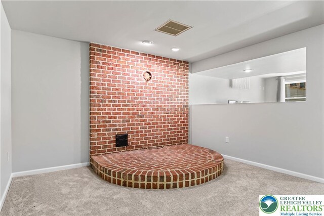 details featuring carpet flooring, baseboards, and visible vents