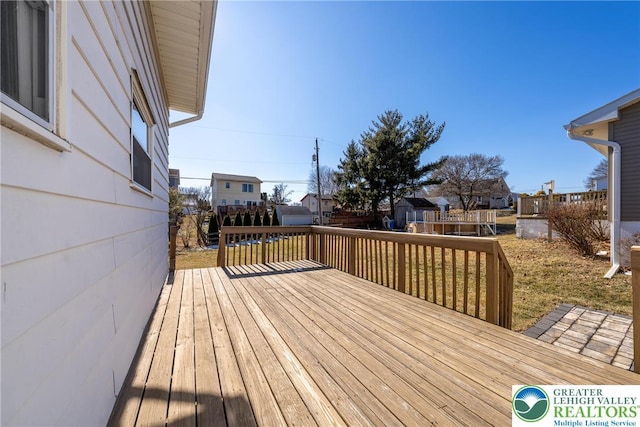 3040 Keystone St, Bethlehem Twp, PA 18020 - view of deck