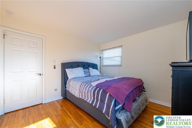 3040 Keystone St, Bethlehem Twp, PA 18020 - bedroom featuring baseboards and hardwood / wood-style floors