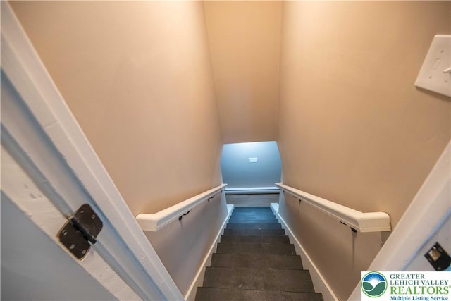 1231 Fairmount St, Bethlehem City, PA 18017 - view of stairs