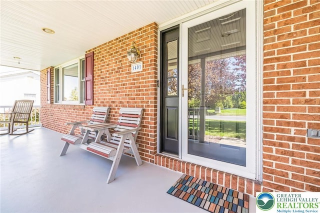 view of patio / terrace with covered porch
