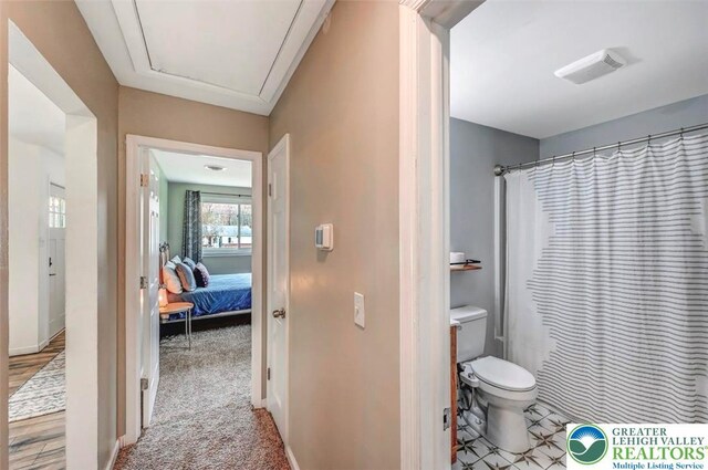 134 Altemose Rd, Tobyhanna Twp, PA 18347 - bathroom with a shower with curtain, toilet, and visible vents