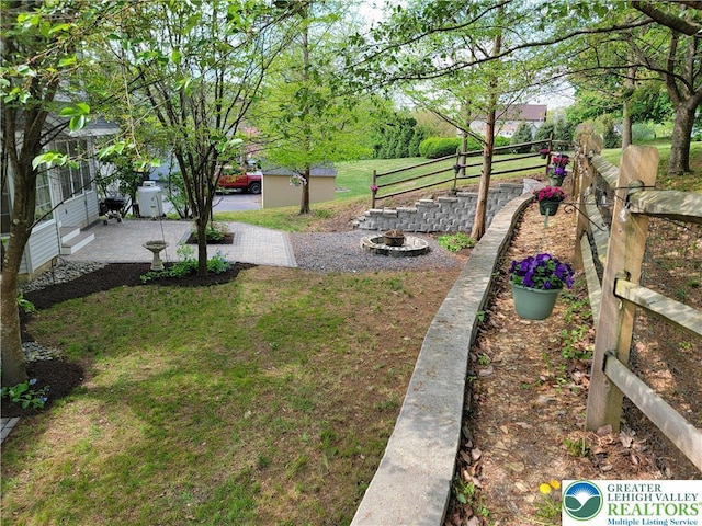 view of yard with fence