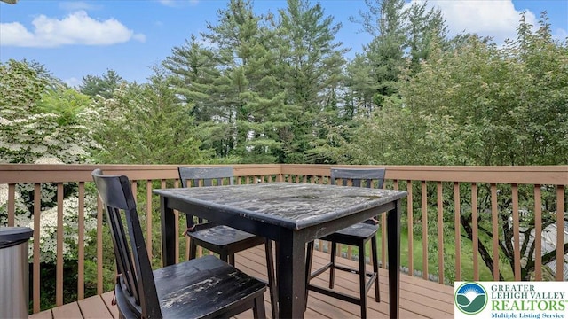 838 Cayuga Way, Stroud Twp, PA 18360 - deck featuring outdoor dining space
