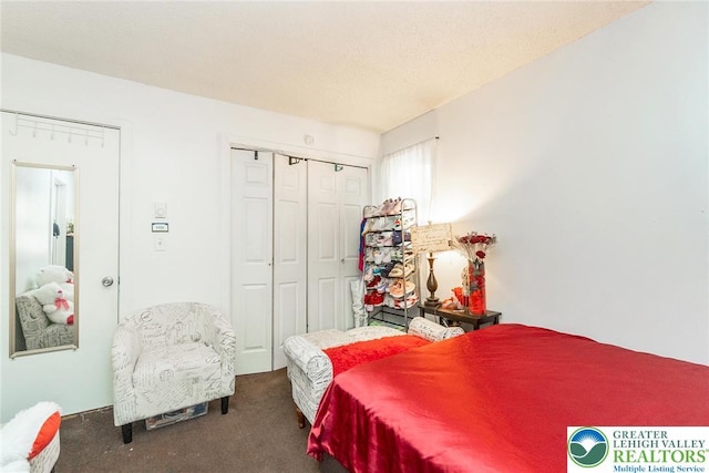 1231 Kensington Dr, Stroud Twp, PA 18301 - carpeted bedroom with a closet