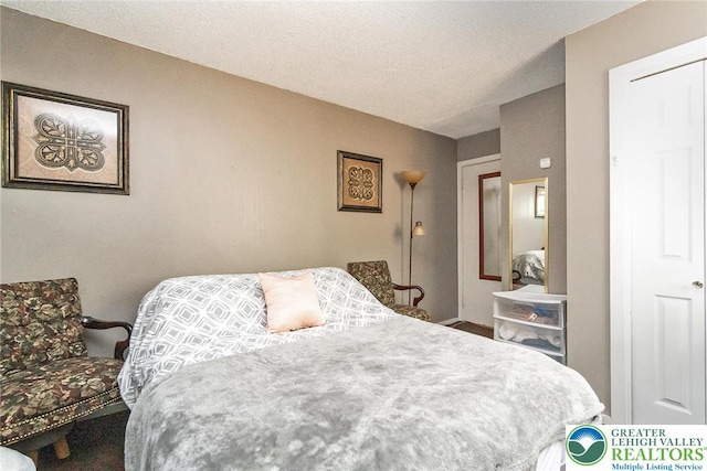 1231 Kensington Dr, Stroud Twp, PA 18301 - view of bedroom