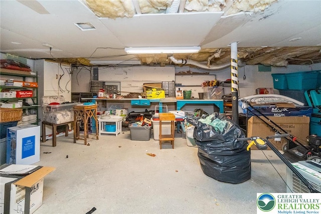 1231 Kensington Dr, Stroud Twp, PA 18301 - view of storage area