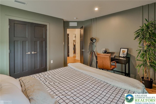 bedroom with visible vents and recessed lighting