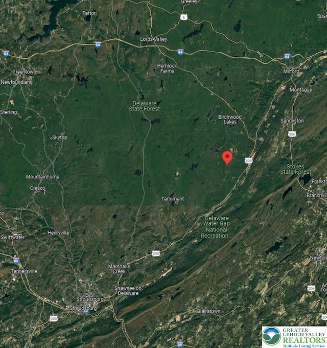 179 Oakridge Dr, Lehman Twp, PA 18328 - map location