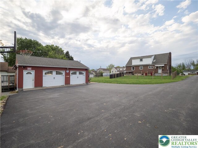 view of detached garage