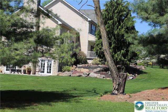 2690 Greens Dr, Lower Saucon Twp, PA 18055 - view of green lawn featuring french doors