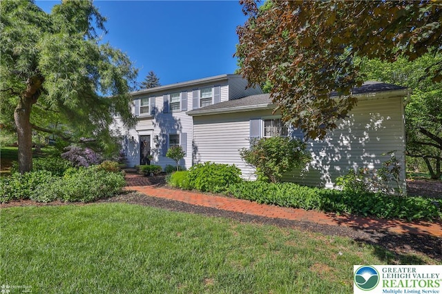 1245 Valley View Dr, Lower Macungie Twp, PA 18103 - colonial home featuring a front yard