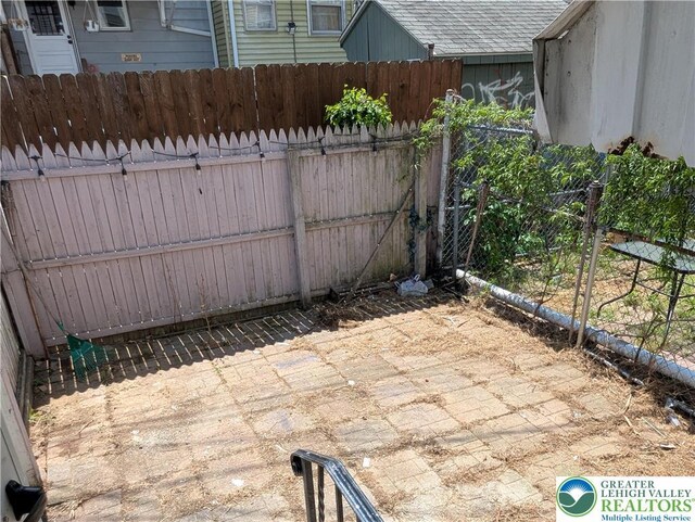 1616 W Tilghman St, Allentown City, PA 18102 - view of patio / terrace with a fenced backyard