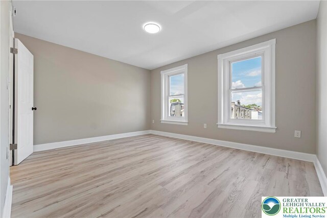 410 E Hamilton St, Allentown City, PA 18109 - spare room with light wood-type flooring and baseboards