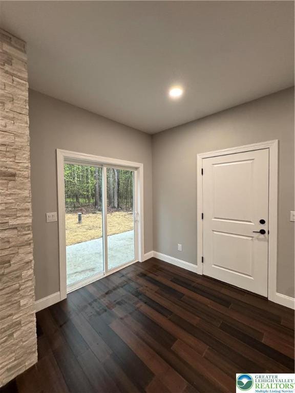211 Maxatawny Dr, Coolbaugh Twp, PA 18347 - empty room with baseboards, dark wood finished floors, and recessed lighting