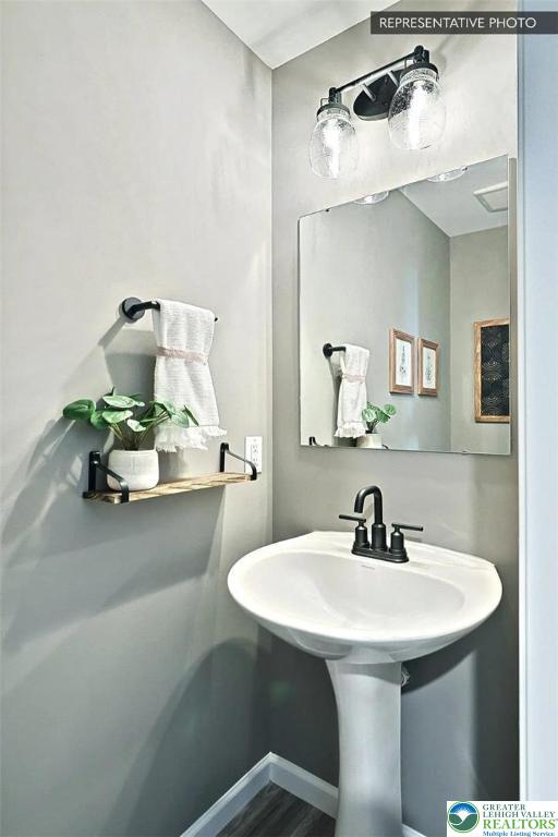 3280 Tepes Dr Unit 152, Allen Twp, PA 18067 - bathroom featuring baseboards