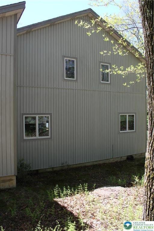 view of property exterior