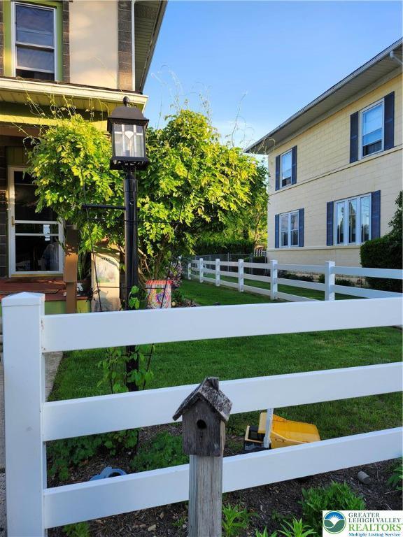 426 E Franklin St, Slatington Boro, PA 18080 - photo 11
