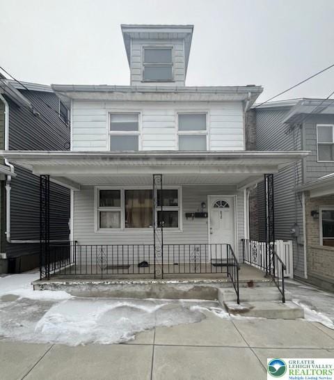 416 E Union St Unit 1 & 2, Tamaqua Borough, PA 18252 - traditional style home featuring covered porch
