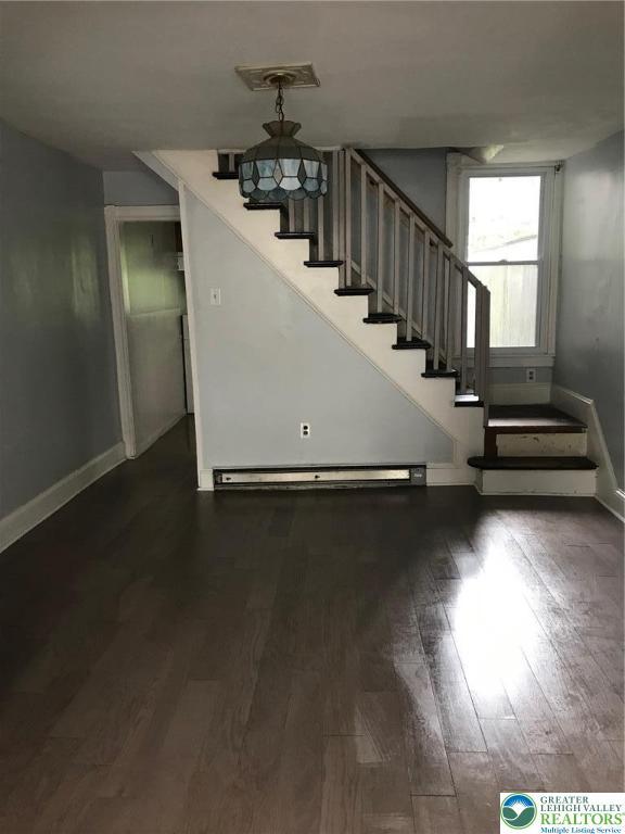 305 E Union St, Tamaqua Borough, PA 18252 - photo 2