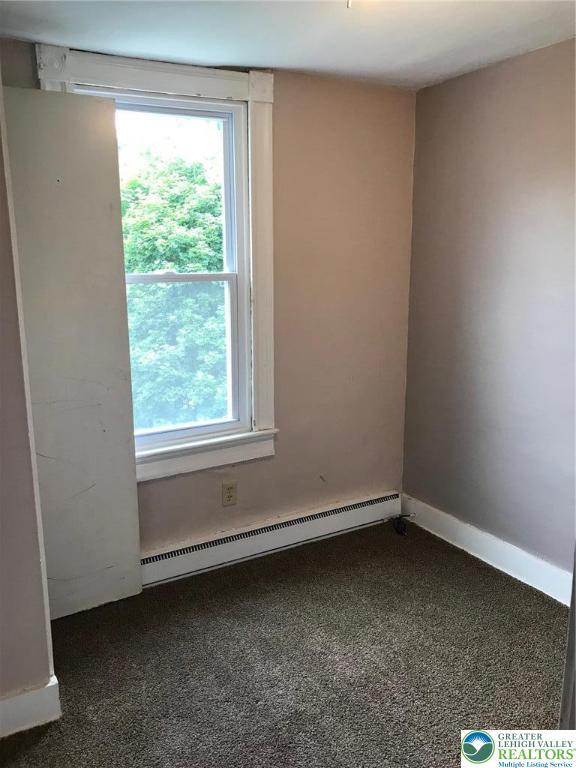 305 E Union St, Tamaqua Borough, PA 18252 - photo 7