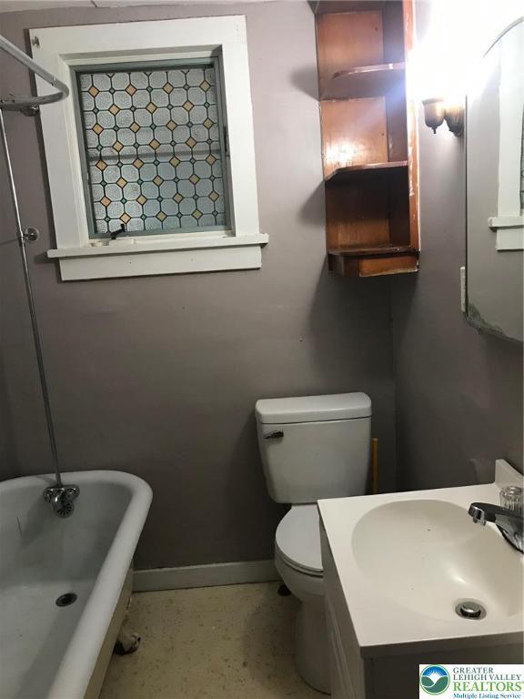 305 E Union St, Tamaqua Borough, PA 18252 - photo 8