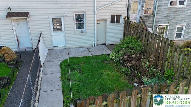 415 Hazle St, Tamaqua Borough, PA 18252 - view of exterior entry with fence