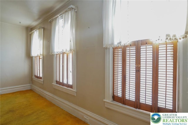 415 Hazle St, Tamaqua Borough, PA 18252 - detailed view of carpet and baseboards