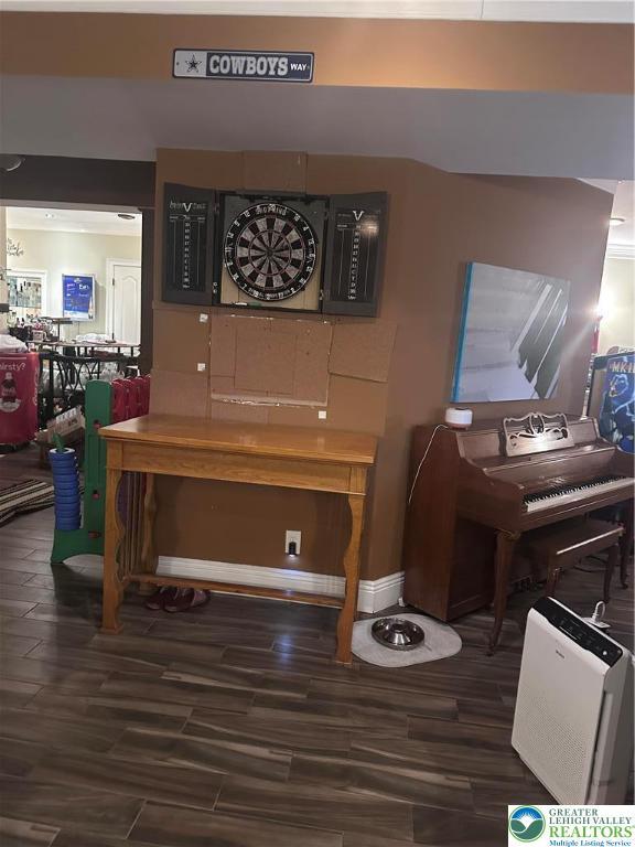 131 Winding Way, Washington Twp, PA 18013 - bar area featuring wood finished floors