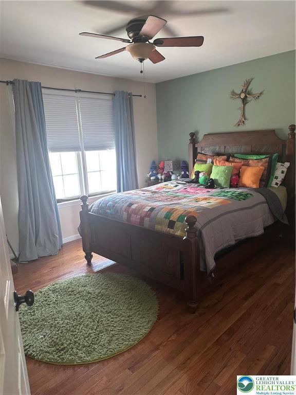 131 Winding Way, Washington Twp, PA 18013 - bedroom with wood finished floors and ceiling fan
