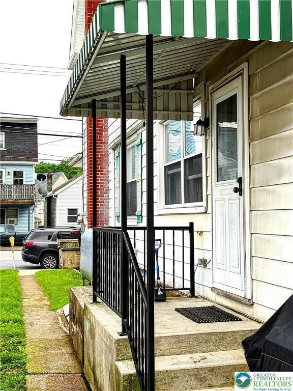 213 Main St, Pen Argyl Borough, PA 18072 - view of entrance to property