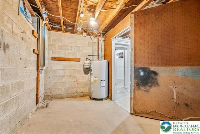 5653 Sullivan Trl, Plainfield Twp, PA 18064 - unfinished basement featuring electric water heater
