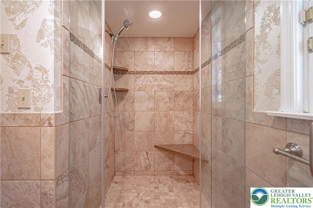 1845 Lehigh Pkwy N, Allentown City, PA 18103 - bathroom with a tile shower and recessed lighting