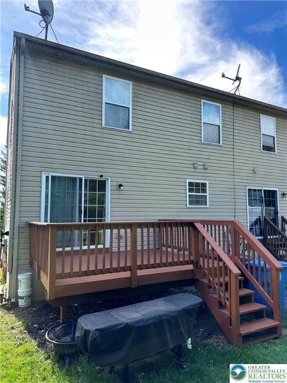 519 Lehigh Gap St, Walnutport Borough, PA 18088 - rear view of house featuring a deck