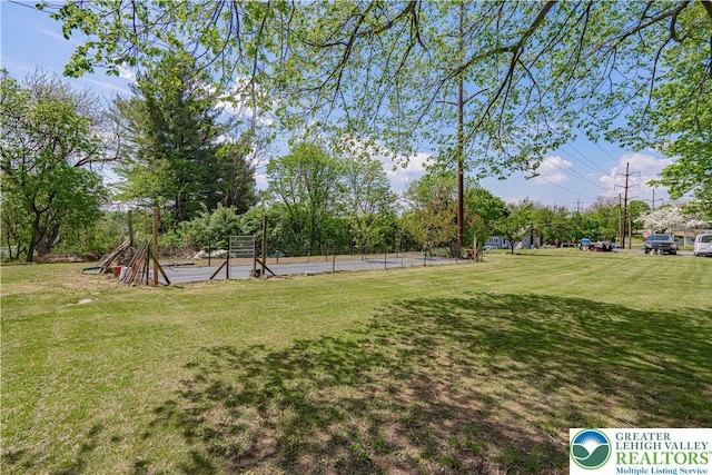 4205 Lehigh St, Whitehall Twp, PA 18052 - view of green lawn
