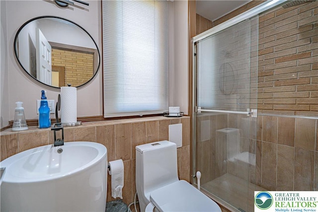 4205 Lehigh St, Whitehall Twp, PA 18052 - full bath with a stall shower, toilet, and a sink