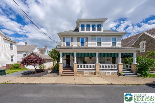 71 N 3rd St, Bangor Borough, PA 18013 - american foursquare style home with a porch