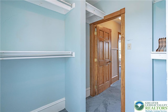851 N Hoffert St, Fountain Hill Boro, PA 18015 - hall featuring carpet floors and baseboards
