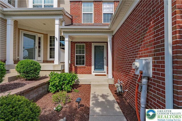 1835 Emerald Dr, South Whitehall Twp, PA 18069