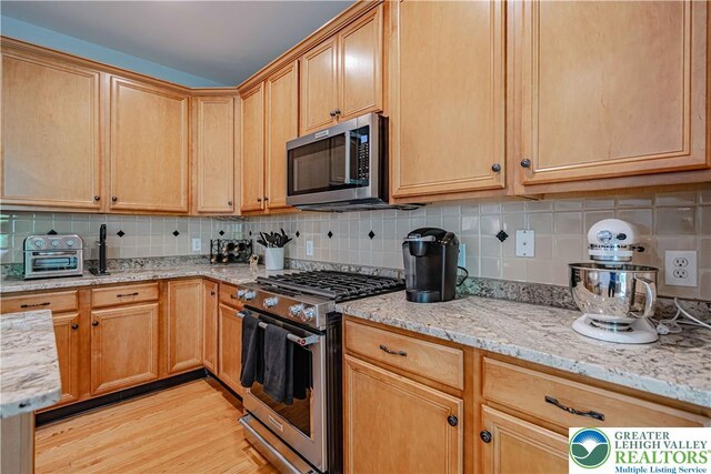 1835 Emerald Dr, South Whitehall Twp, PA 18069