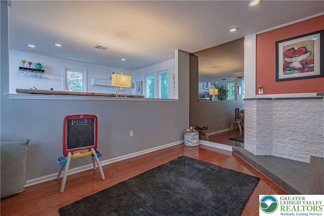 306 W Paxinosa Rd, Forks Twp, PA 18040 - game room featuring recessed lighting, wood finished floors, and baseboards