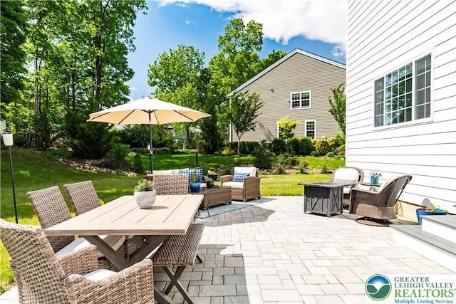 2638 Hollow View Dr, Forks Twp, PA 18040 - view of patio / terrace with outdoor lounge area and outdoor dining area