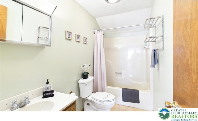 177 Dogwood Ter, Tunkhannock Township, PA 18210 - bathroom with toilet, vanity, shower / tub combo, and lofted ceiling