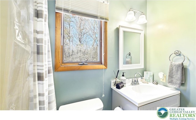 177 Dogwood Ter, Tunkhannock Township, PA 18210 - full bath featuring vanity and toilet